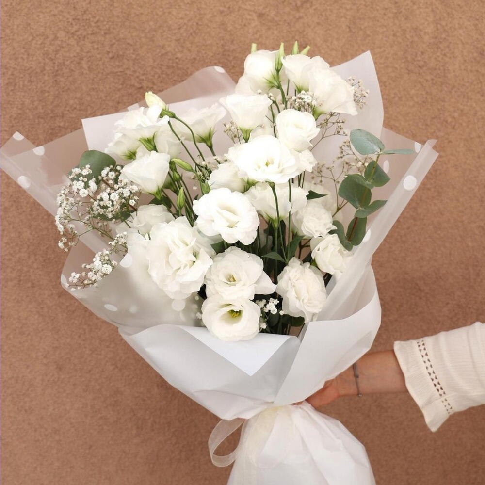 Букет эустомы с гипсофилой